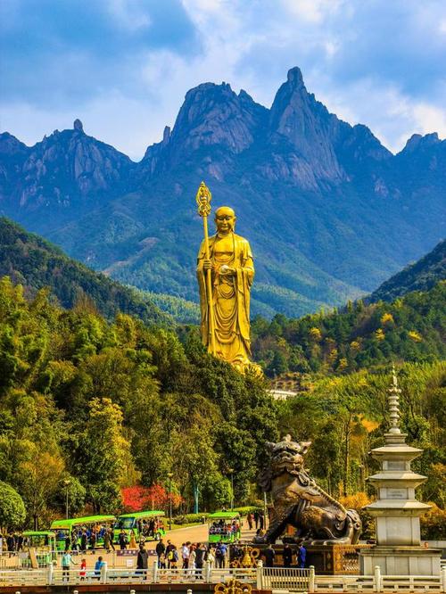中国这座佛教名山,供奉大肚弥勒,北宋皇帝曾梦中到此一游